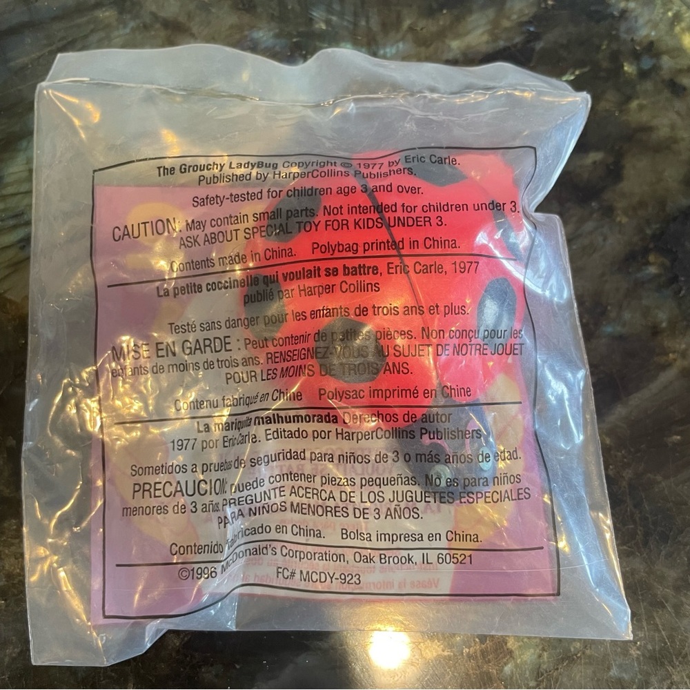 1996 The grouchy ladybug by Eric Carle finger puppet